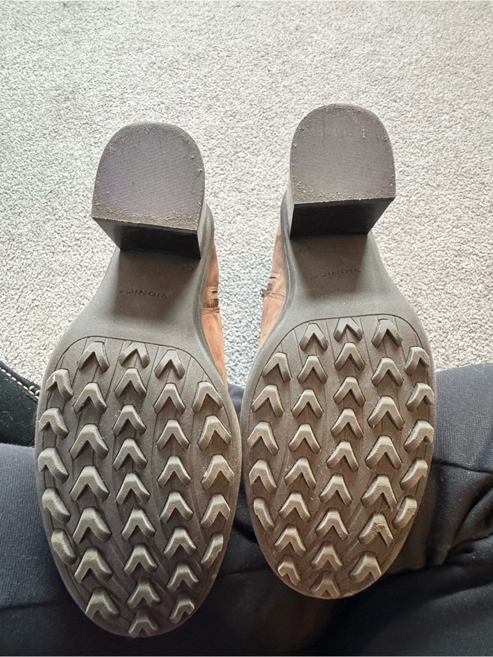 Vionic Truckee Booties Waterproof Brown Suede Size 10 - Picture 4 of 8
